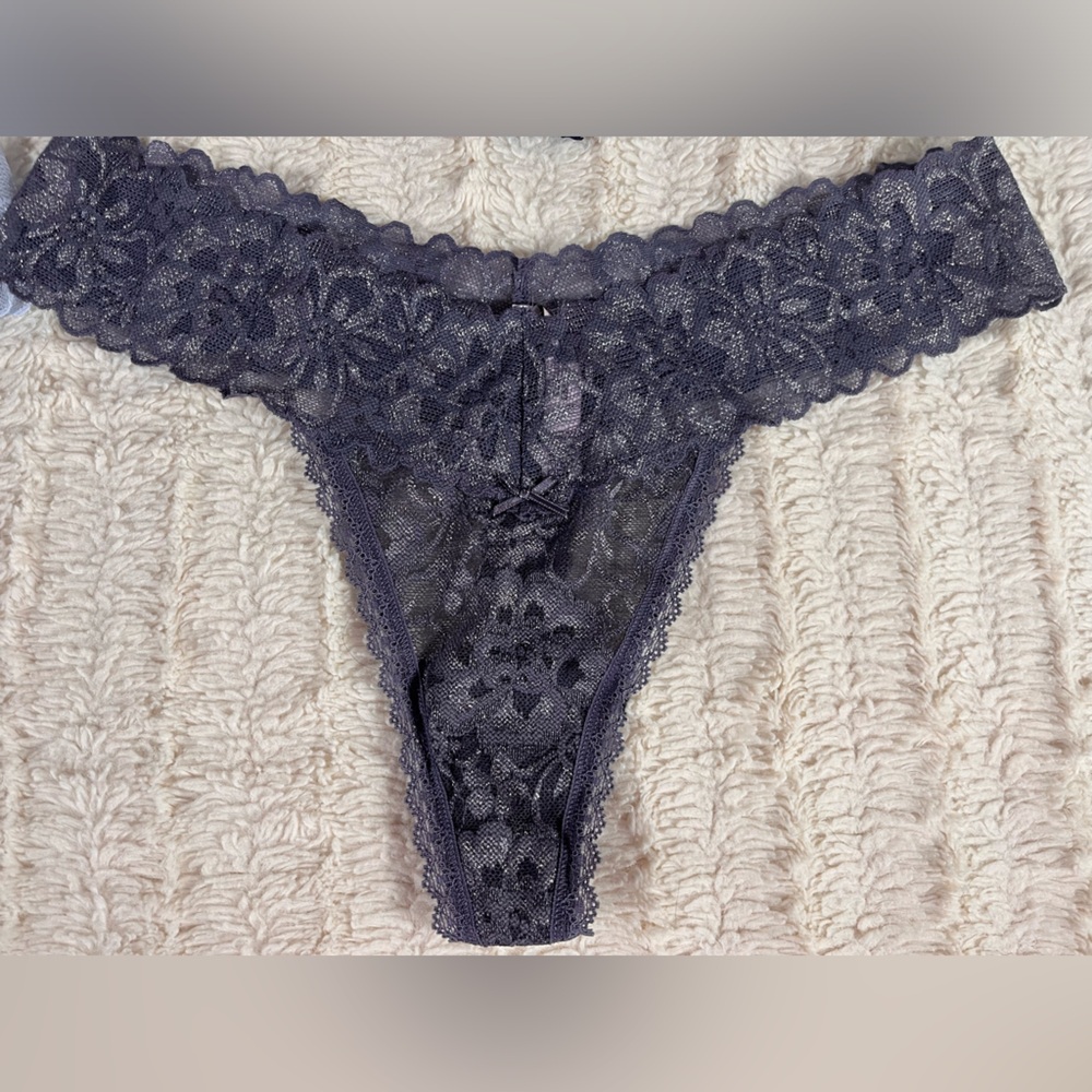 Victoria’s Secret Set of 4 Thong Panties Shades of Blue Size Large NEW - Picture 8 of 8